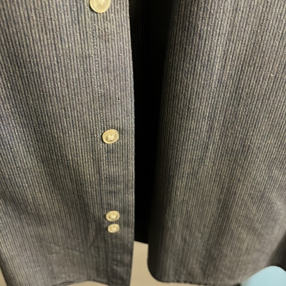 SALE!!!!MENS CALVIN KLEIN DRESS SHIRT 5/25!!! 🔥🔥 - Picture 4 of 8